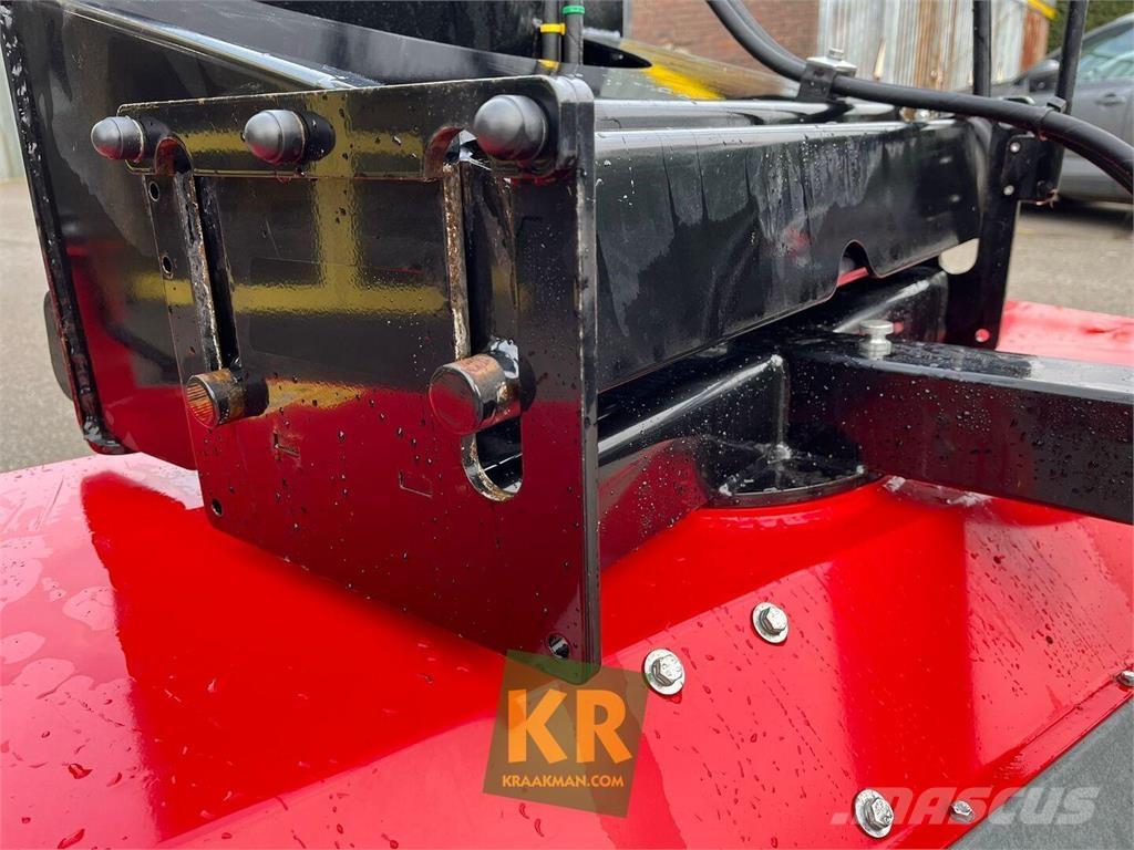 M Sweep HSTV600 도로 청소차