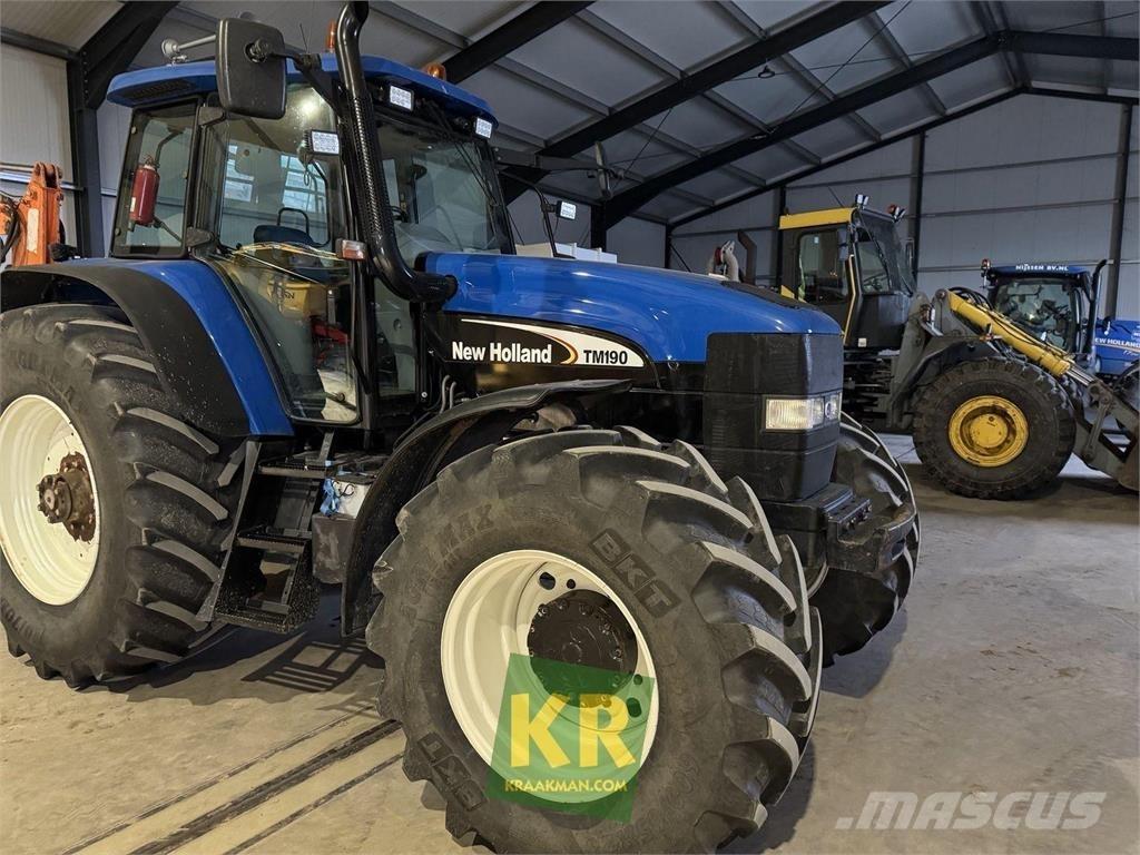 New Holland TM190 트랙터