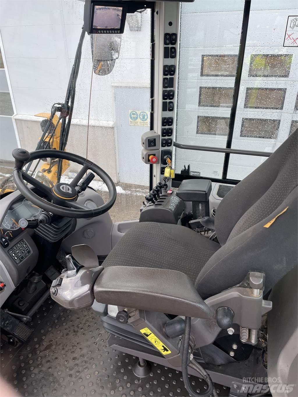Volvo L60H  휠로우더