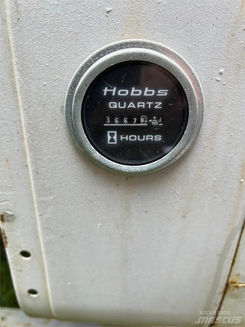 Detroit 353 엔진