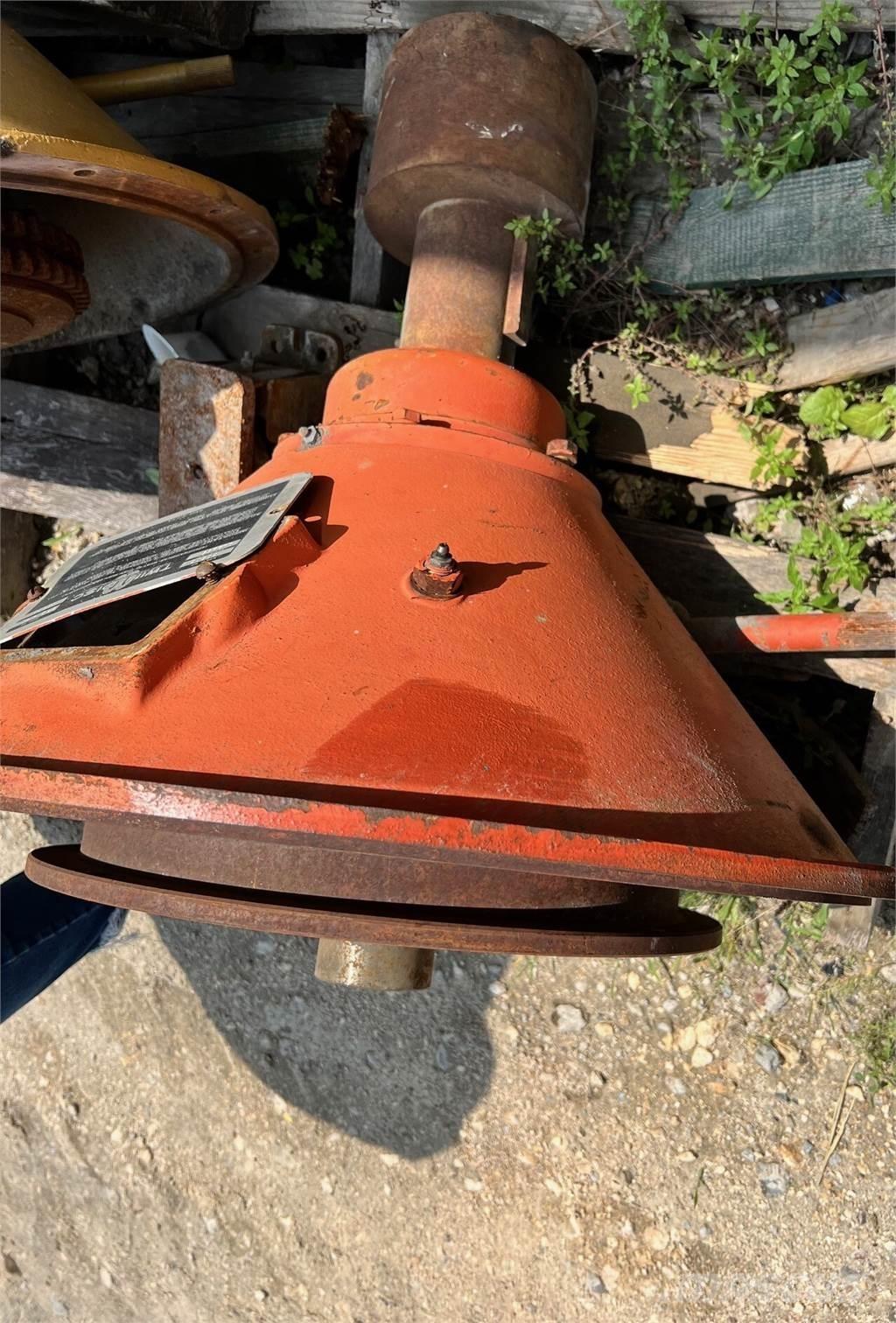  Twin Disc PTO 엔진