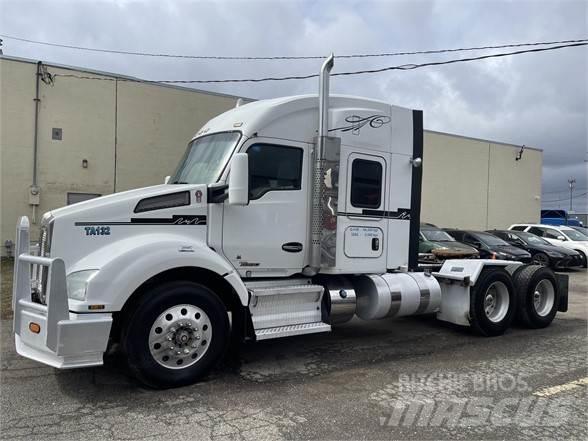 Kenworth T880 트랙터 유닛