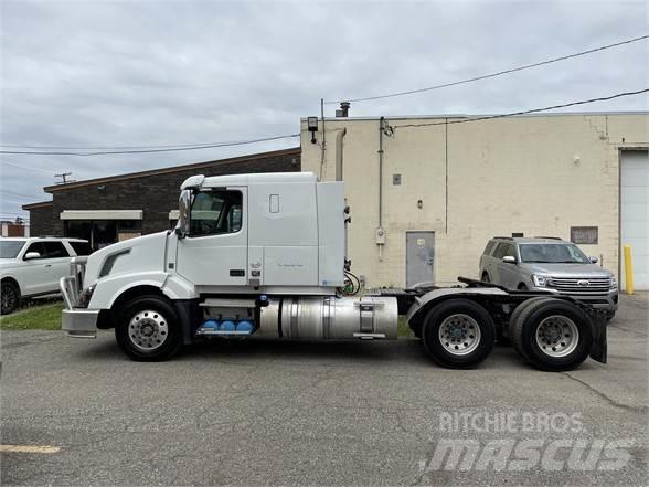 Volvo VNL64T630 트랙터 유닛