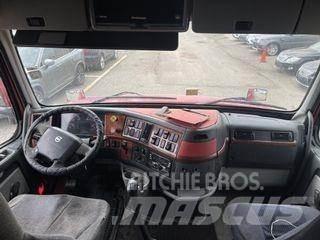 Volvo VNL64T730 트랙터 유닛