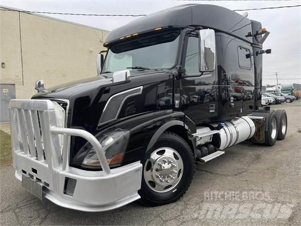 Volvo VNL64T730 트랙터 유닛