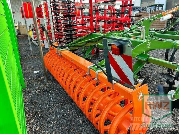 Amazone Cenius 3003 경운기