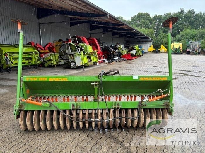 Amazone D7-30 SPECIAL 드릴