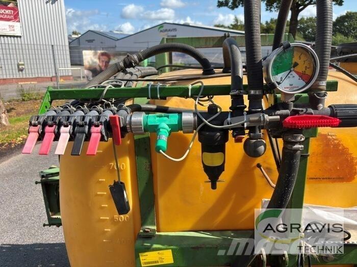 Amazone US 804 T 견인형 분무기