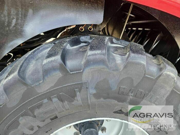 Case IH LB 424 R RL6 각형 곤포기