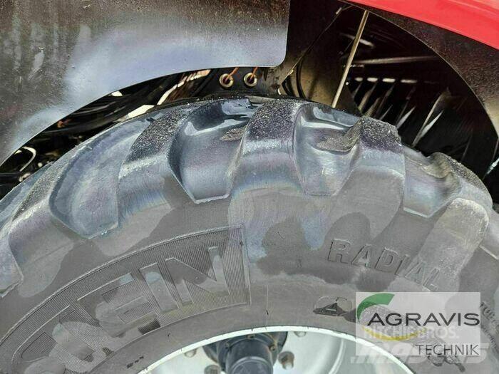 Case IH LB 424 R RL6 각형 곤포기
