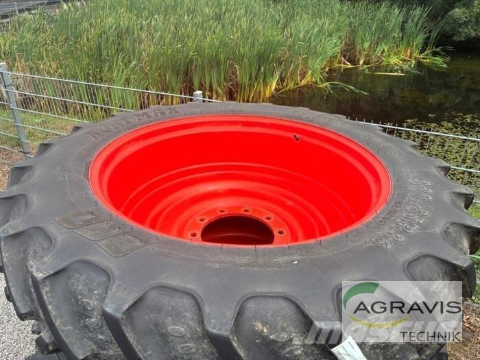 CLAAS ARION 640 CEBIS 트랙터
