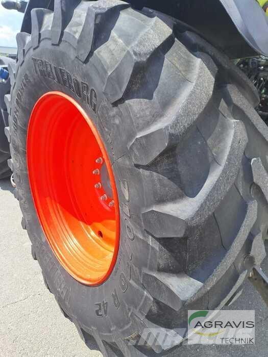 CLAAS AXION 870 트랙터