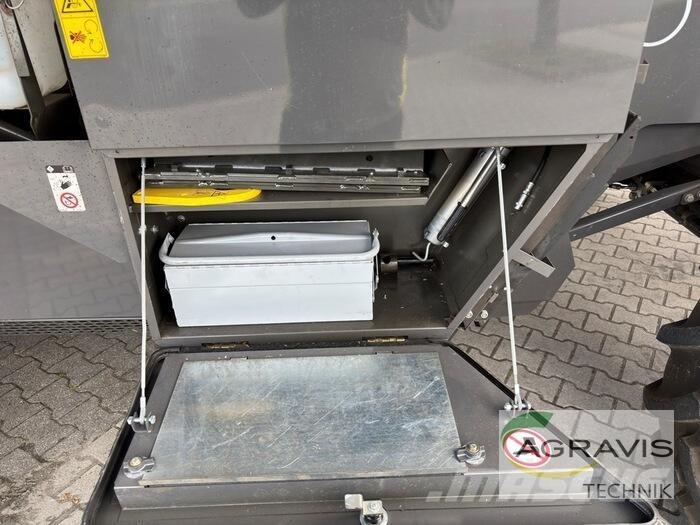 CLAAS TRION 660 콤바인 수확기