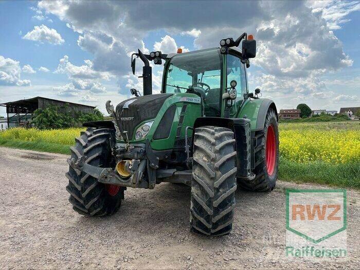 Fendt 718 Vario 트랙터