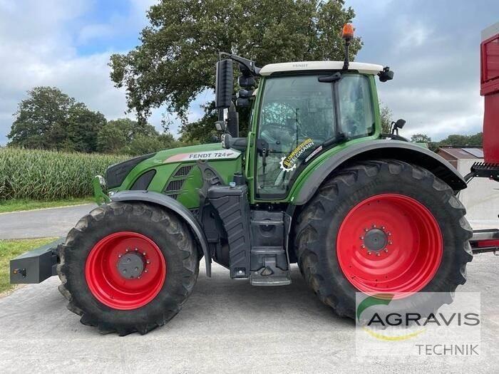 Fendt 724 VARIO S4 트랙터