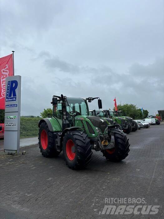 Fendt 724 VARIO SCR 트랙터