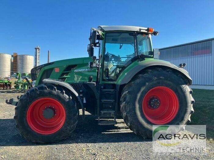 Fendt 824 VARIO SCR 트랙터