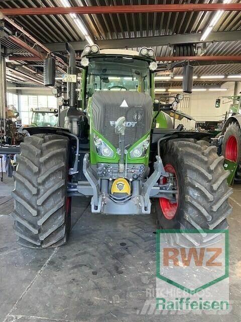 Fendt 828 Vario S4 트랙터