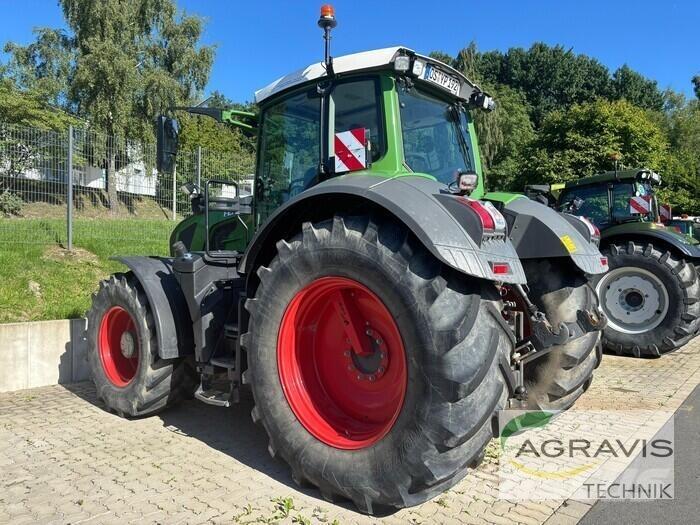 Fendt 828 VARIO S4 트랙터