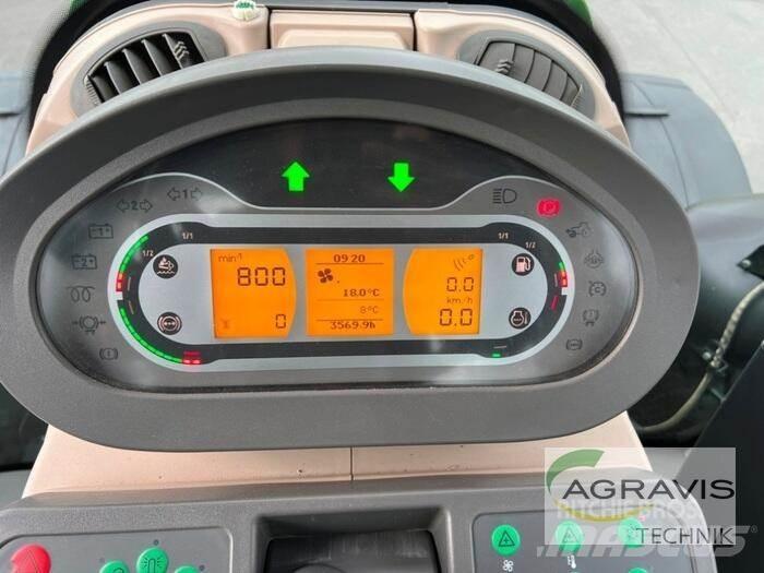 Fendt 828 VARIO S4 트랙터