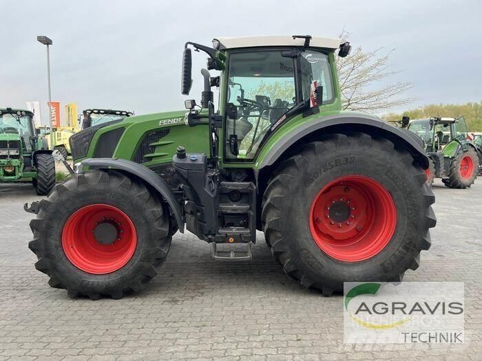 Fendt 828 VARIO S4 트랙터