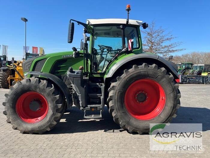 Fendt 828 VARIO S4 트랙터