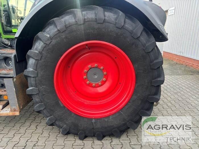 Fendt 828 VARIO S4 트랙터