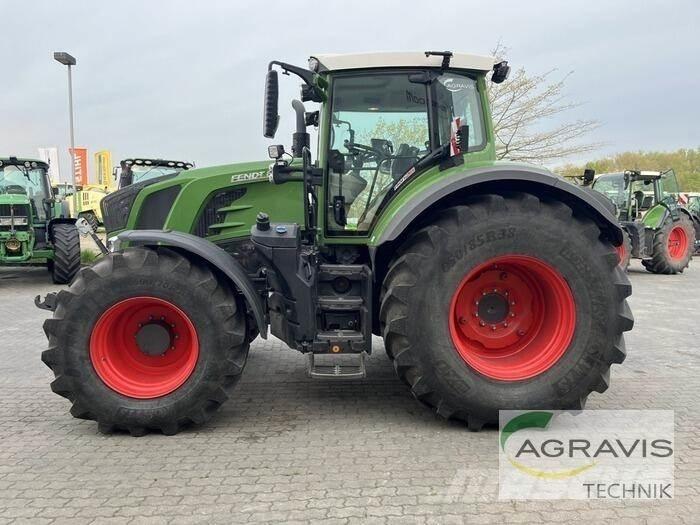 Fendt 828 VARIO S4 트랙터