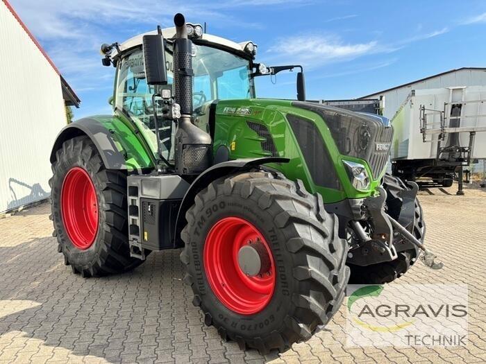 Fendt 828 VARIO S4 트랙터