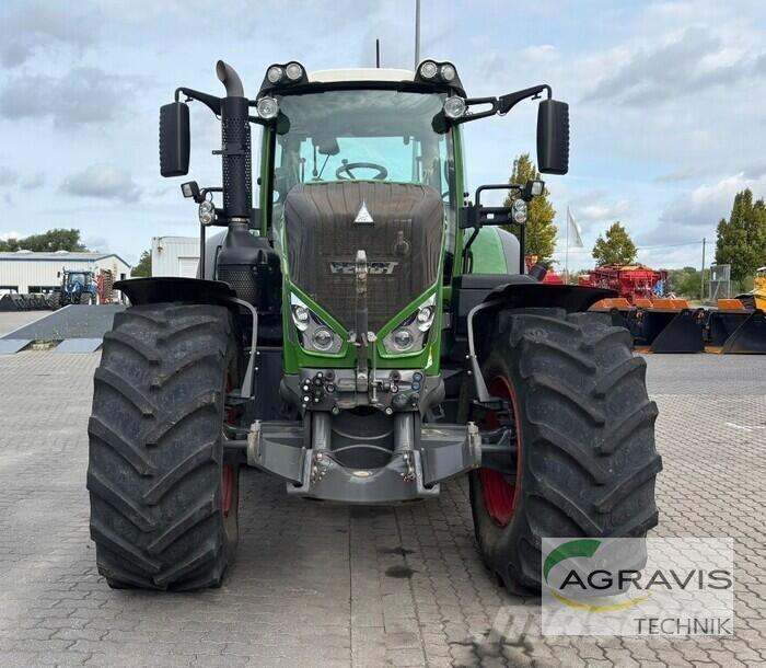 Fendt 828 VARIO S4 트랙터
