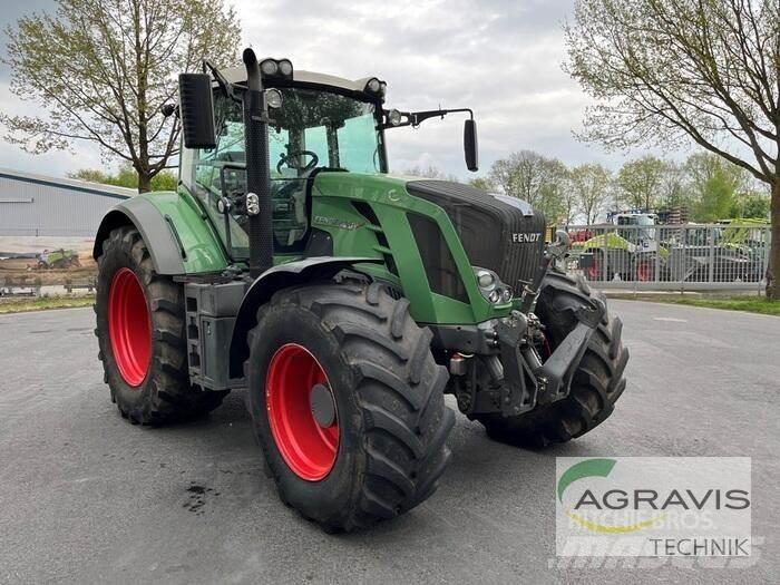 Fendt 828 VARIO SCR 트랙터
