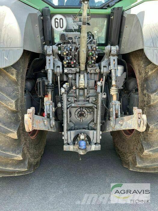 Fendt 933 VARIO SCR 트랙터