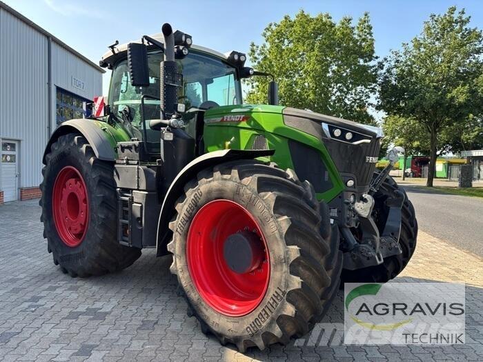 Fendt 942 VARIO GEN-7 트랙터