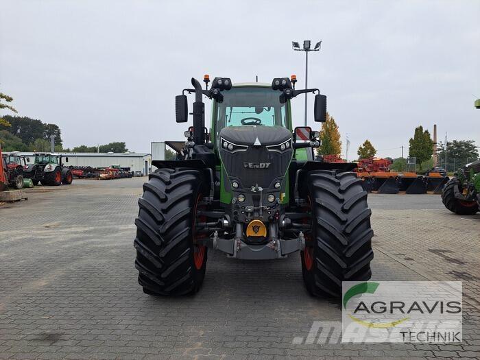 Fendt 942 VARIO GEN-7 트랙터