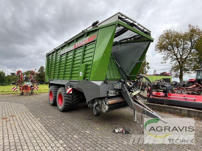 Fendt TIGO 70 PR 자동 적재 트레일러