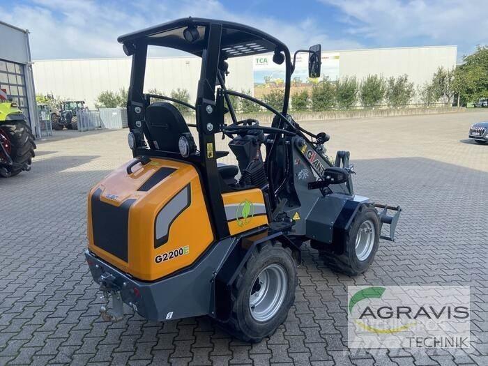 GiANT G2200E  휠로우더