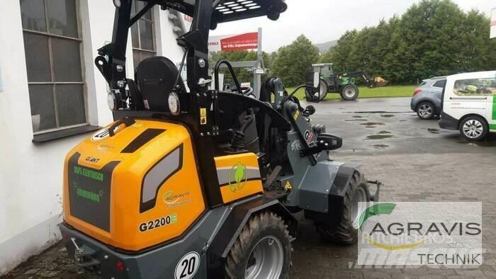 GiANT G2200E-3  휠로우더