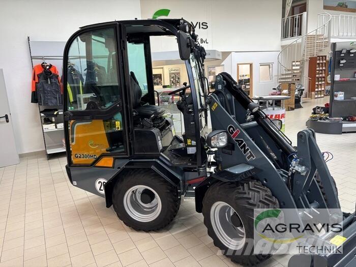 GiANT G2300 HD  휠로우더