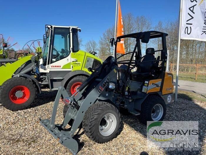 GiANT G2300 HD  휠로우더