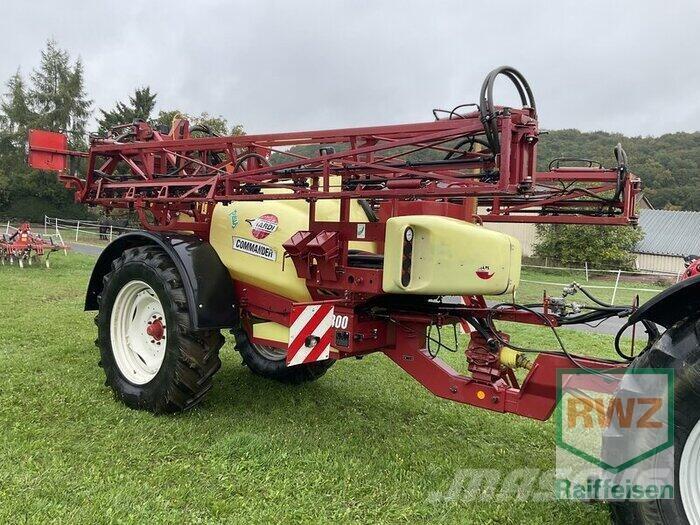 Hardi Commander 2800 견인형 분무기