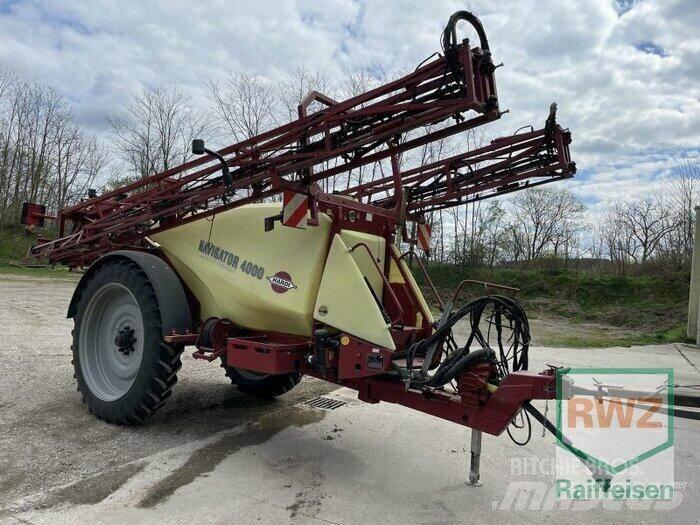 Hardi Navigator 4000 견인형 분무기