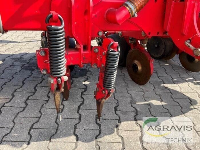 Horsch MAESTRO 8 RC 드릴