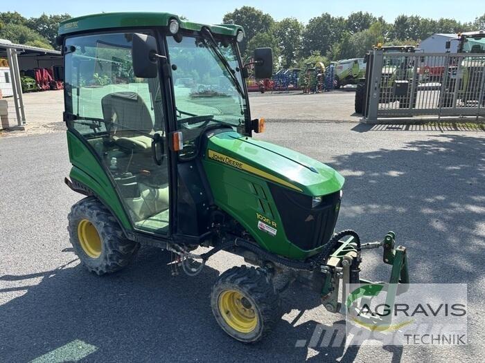 John Deere 1026 R 트랙터