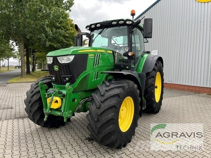 John Deere 6215 R 트랙터