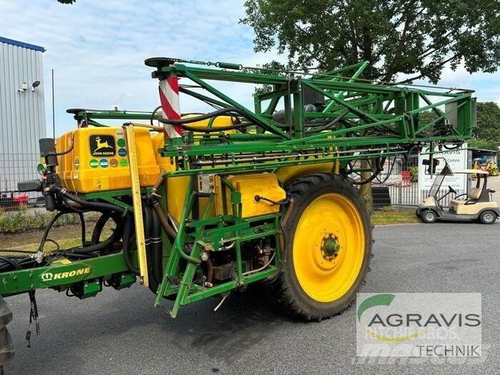 John Deere 632 견인형 분무기