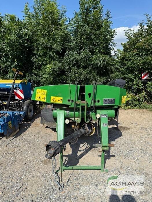 John Deere CC0331 제초기