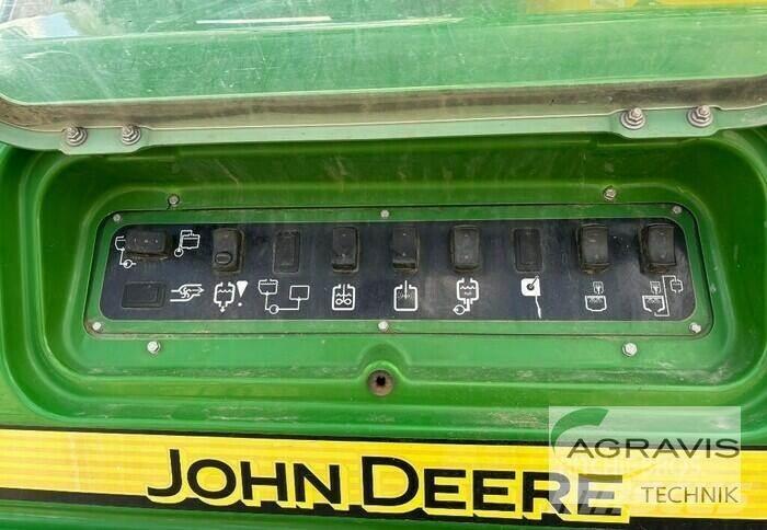 John Deere R 962I 견인형 분무기