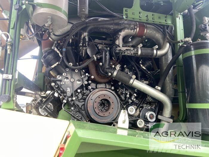 Krone BIG X 700 자동 초지기계
