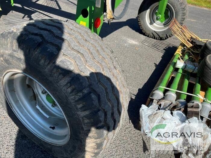 Krone SWADRO TC 880 갈퀴 및 테더