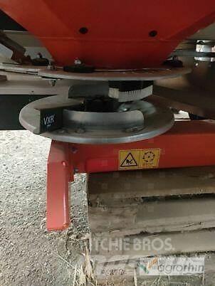 Kuhn Axis 20.2 M-EMC-W 미네랄 살포기